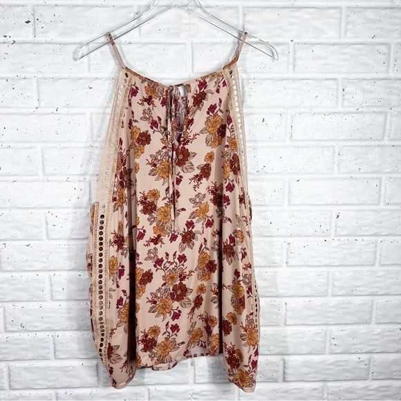 RUSTTY DISTTY Plus Size 3X Boho Floral Tank with Embroidery trim detail - Picture 6 of 8